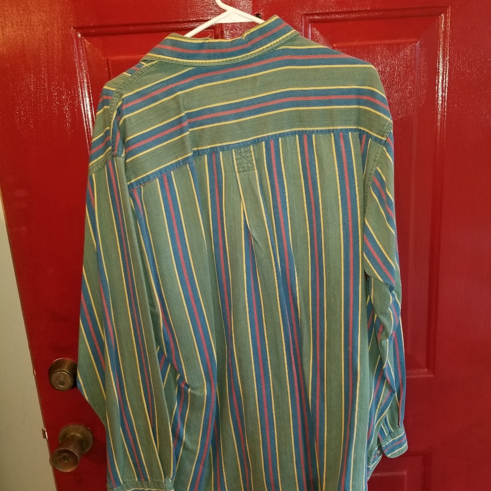 Shirt - Picture 2 of 3